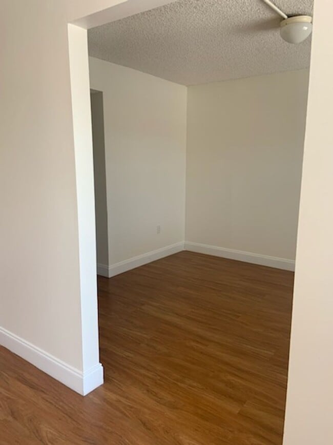 Building Photo - Stylish 1-Bedroom Studio in Carrington Park!