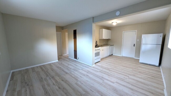 Building Photo - 103 New York Dr