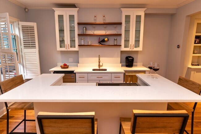 Building Photo - 21 Trenton St