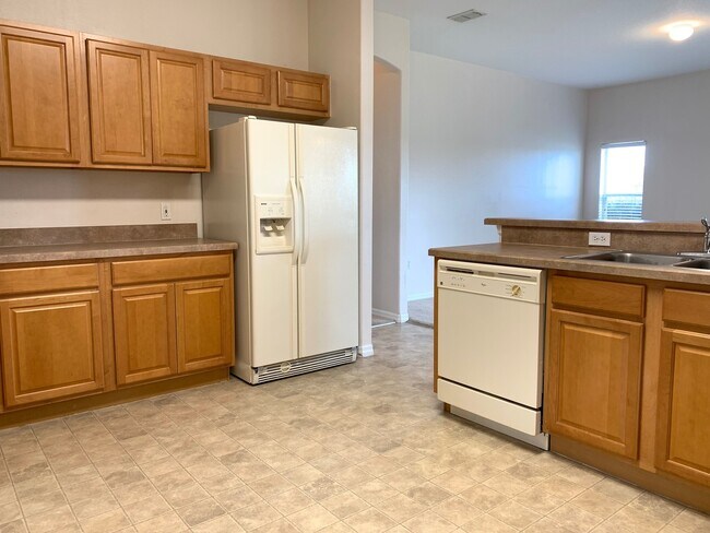 Building Photo - 3/2 Home for Rent in Bellalago