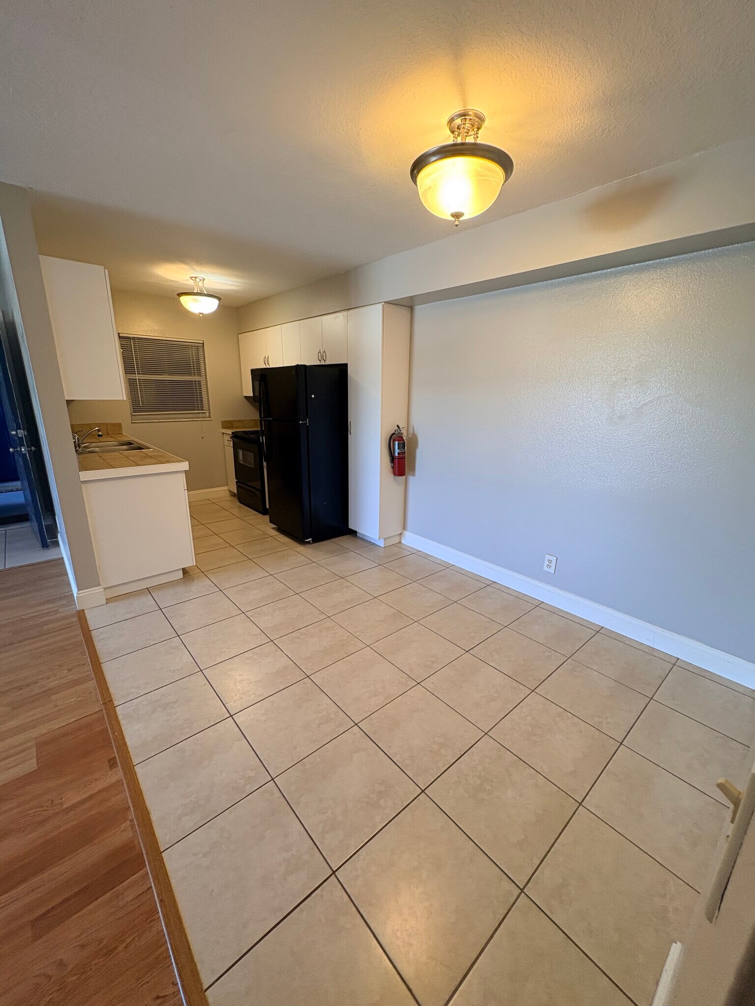 Building Photo - 4870 S Atlantic Ave