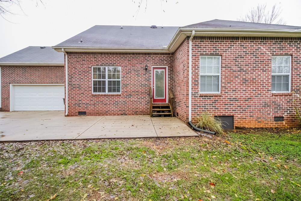 Building Photo - 3011 Overhill Ct