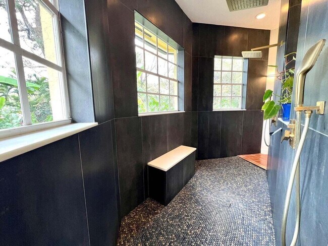 Building Photo - 14425 64th Ct N