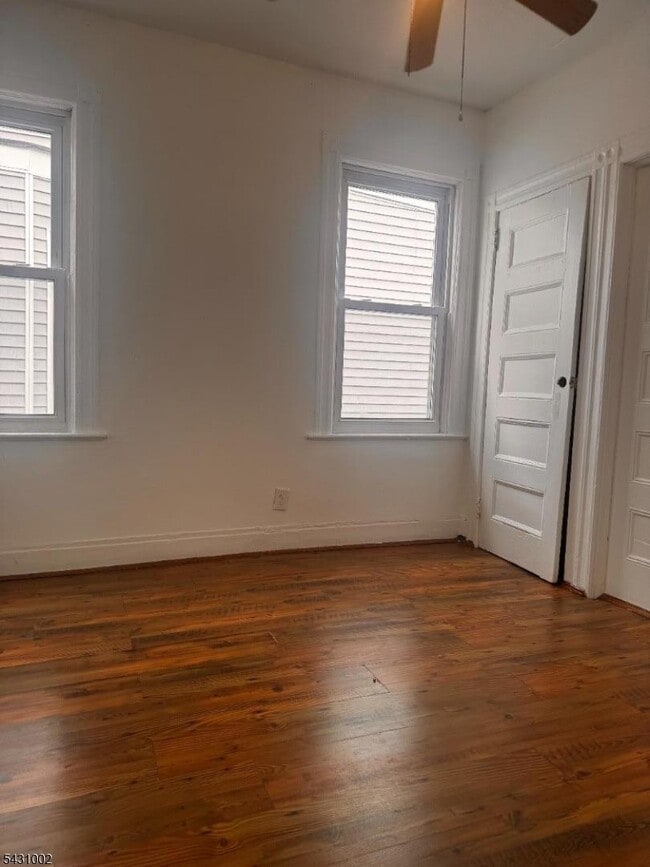 Building Photo - 176 N 16th St