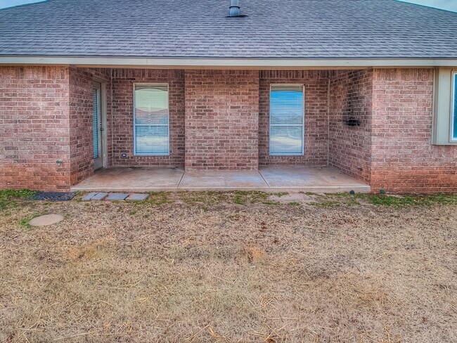 Building Photo - Cul-de-sac Lot- Deer Creek Schools- 4 Bedr...