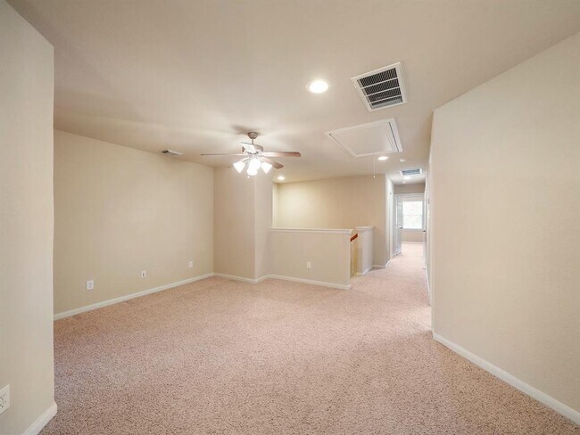 Building Photo - 1235 Glenwood Canyon Ln