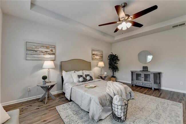 Building Photo - 2017 Yvette Wy