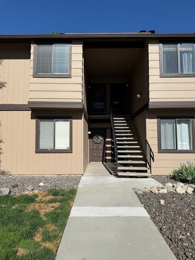 Building Photo - 1 Bedroom Condo for Rent South Reno (Donner Creek Village)