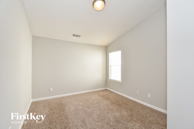 Building Photo - 4524 Swan Trce