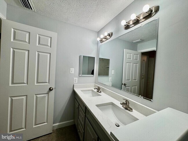 Building Photo - 12201 St Peter Ct