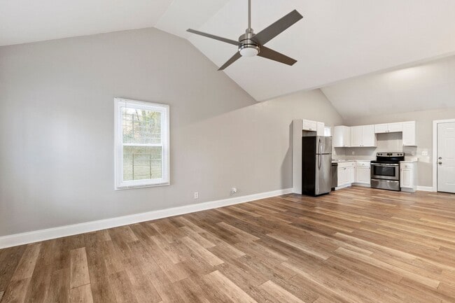 Building Photo - We Bringing Affordable Back - Intown Living - Voucher Approved!