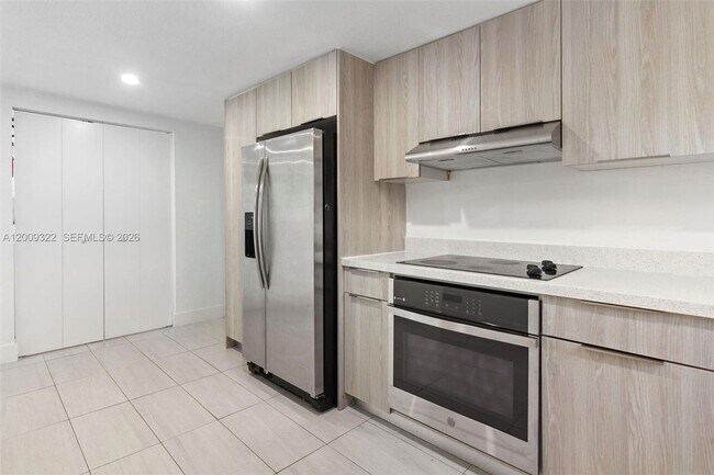 Building Photo - 1481 SW 49th Ave
