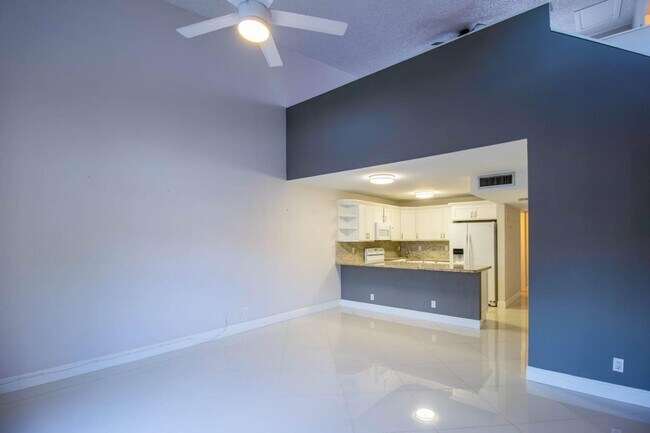 Building Photo - 2358 NW 37th Ave