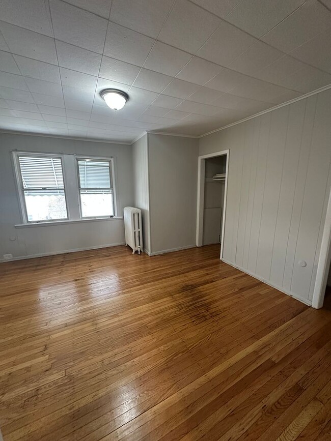 Building Photo - Newly renovated 3 Bedroom house for rent
