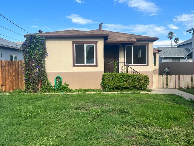 Primary Photo - 829-831 10th Street