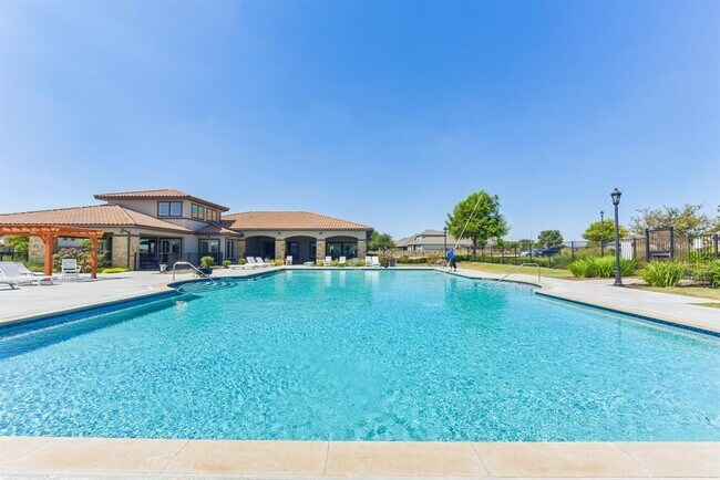 Building Photo - 6403 Principale Dr
