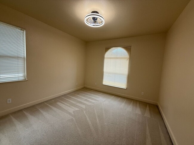 Building Photo - 1717 Monte Vista Ct