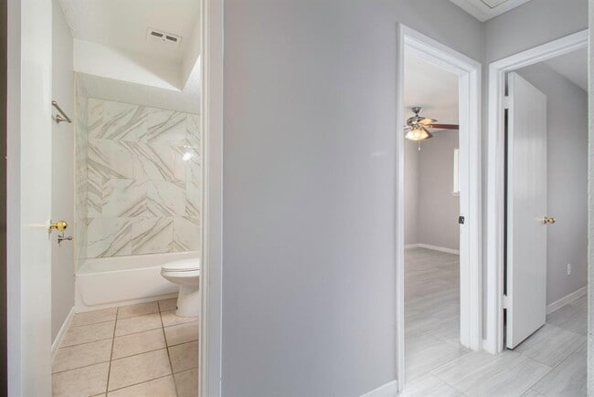 Building Photo - 1513 S 8th St