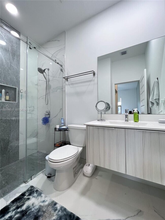 Building Photo - 7825 NW 104th Ave