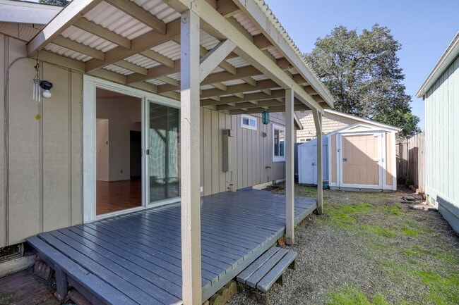 Building Photo - Cozy Lacey Rambler - Move-In Ready now! 3 bed 1 bath patio home - North Thurston S.D.