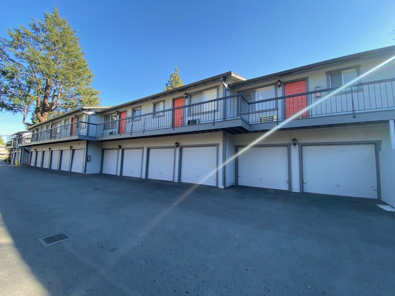 Exterior with garage - The Cedars Studio