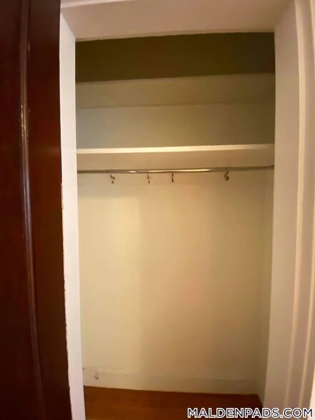 Building Photo - 17-19-19 Washington St S