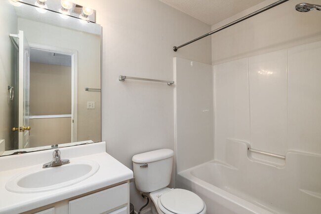 Building Photo - 3959 Katherine Way