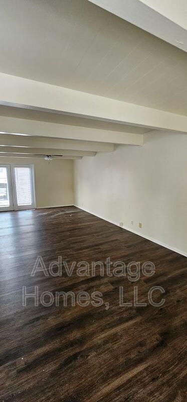 Building Photo - 820 N 70th St