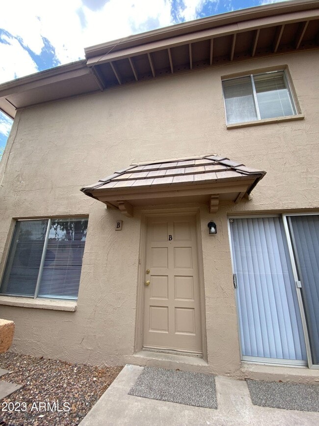 Building Photo - 17024 E Calle Del Oro