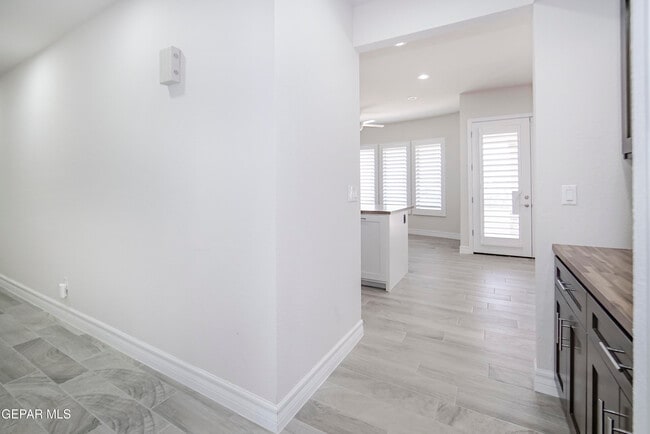 Building Photo - 6489 Calle Placido Dr