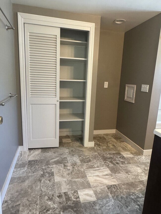 Building Photo - 3 Bedroom home in Lebanon