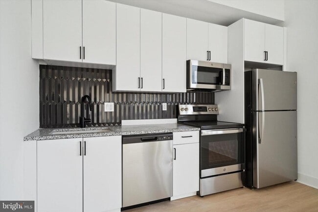 Building Photo - 1643 N 2nd St