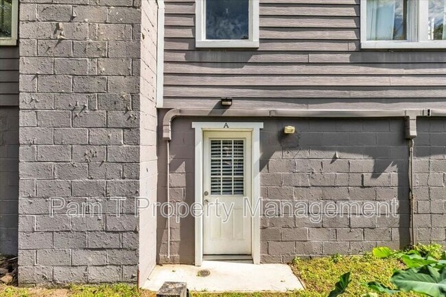 Building Photo - 815-A E 32nd St