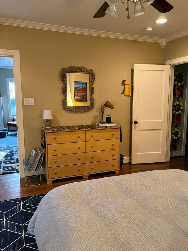 Building Photo - 2106 Colquitt St