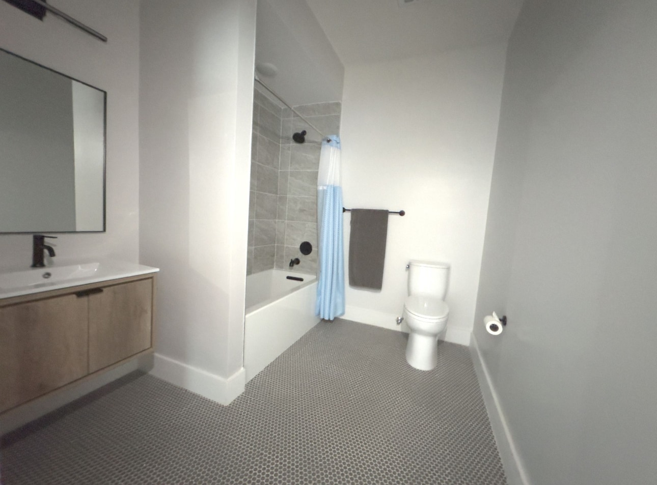 Building Photo - 276 Duncan Ave