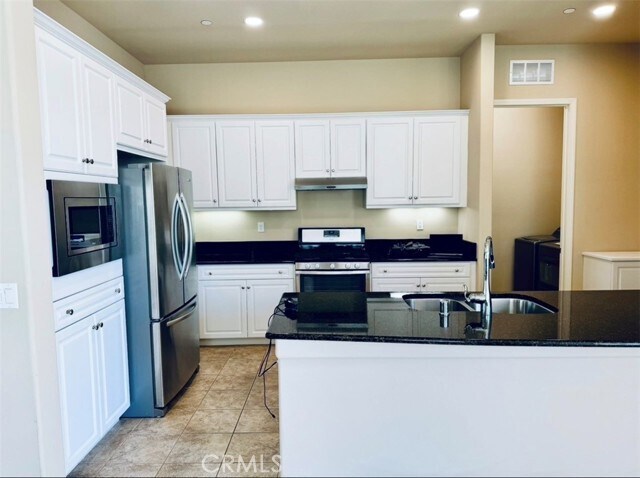 Building Photo - 38757 Camino Aguacero