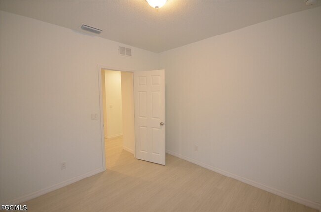 Building Photo - 3303 Armstrong Ct