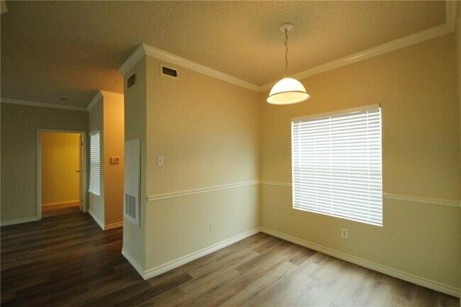 Building Photo - 12166 Metric Blvd