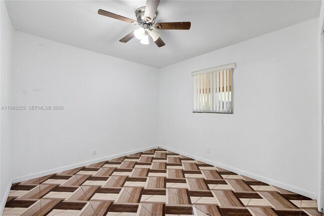 Building Photo - 5320 NW 15th Ct