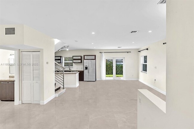 Building Photo - 2620 NE 214th St