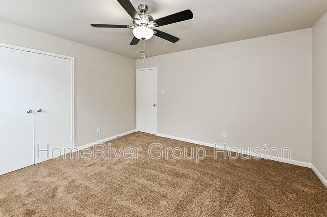Building Photo - 6610 Hawthorne Falls Ln