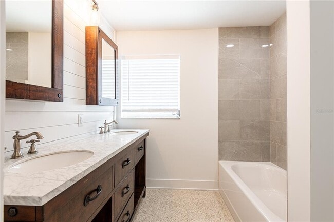 Building Photo - 2505 Gulf Blvd