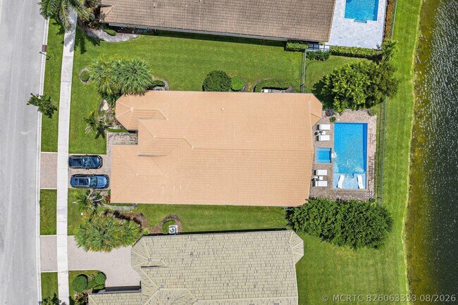 Building Photo - 518 Carrara Ct
