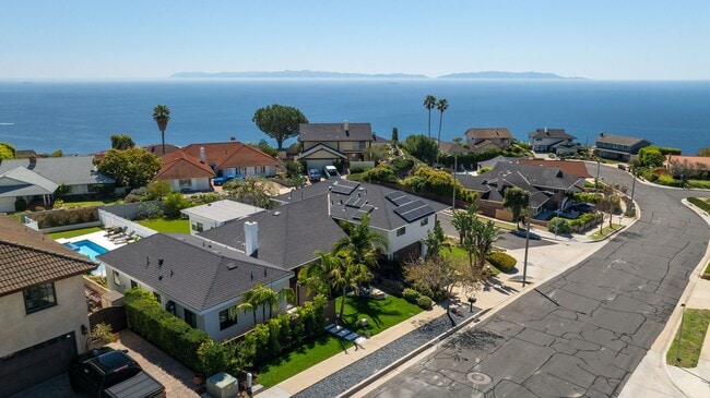 Building Photo - Beautifully Remodeled, Bright & Modern 4BR3BA Home w/ 2BR1BA Guest House On Sprawling Corner Lot ...