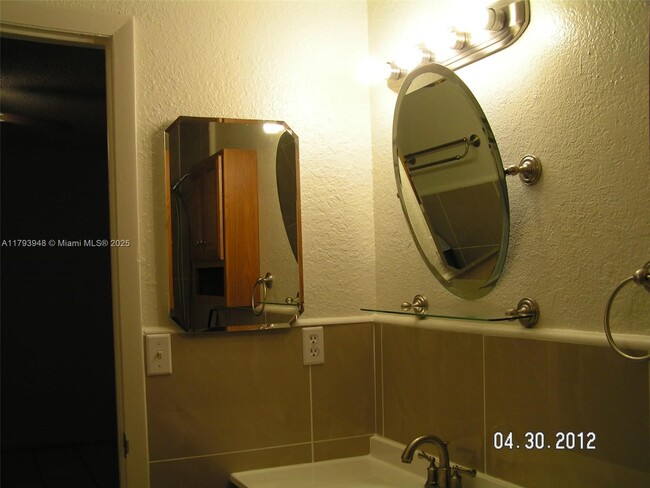 Building Photo - 28155 SW 142nd Ct