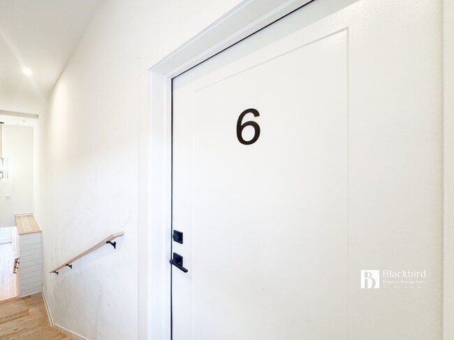 Building Photo - 1011 18th St NE