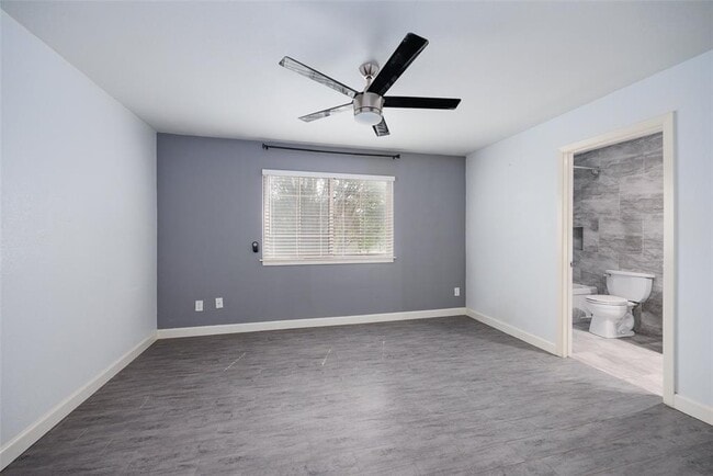 Building Photo - 802 Prince Valiant Dr