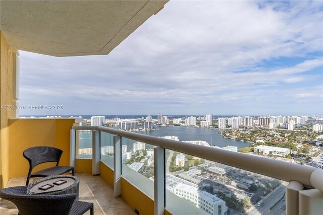 Building Photo - 17875 Collins Ave