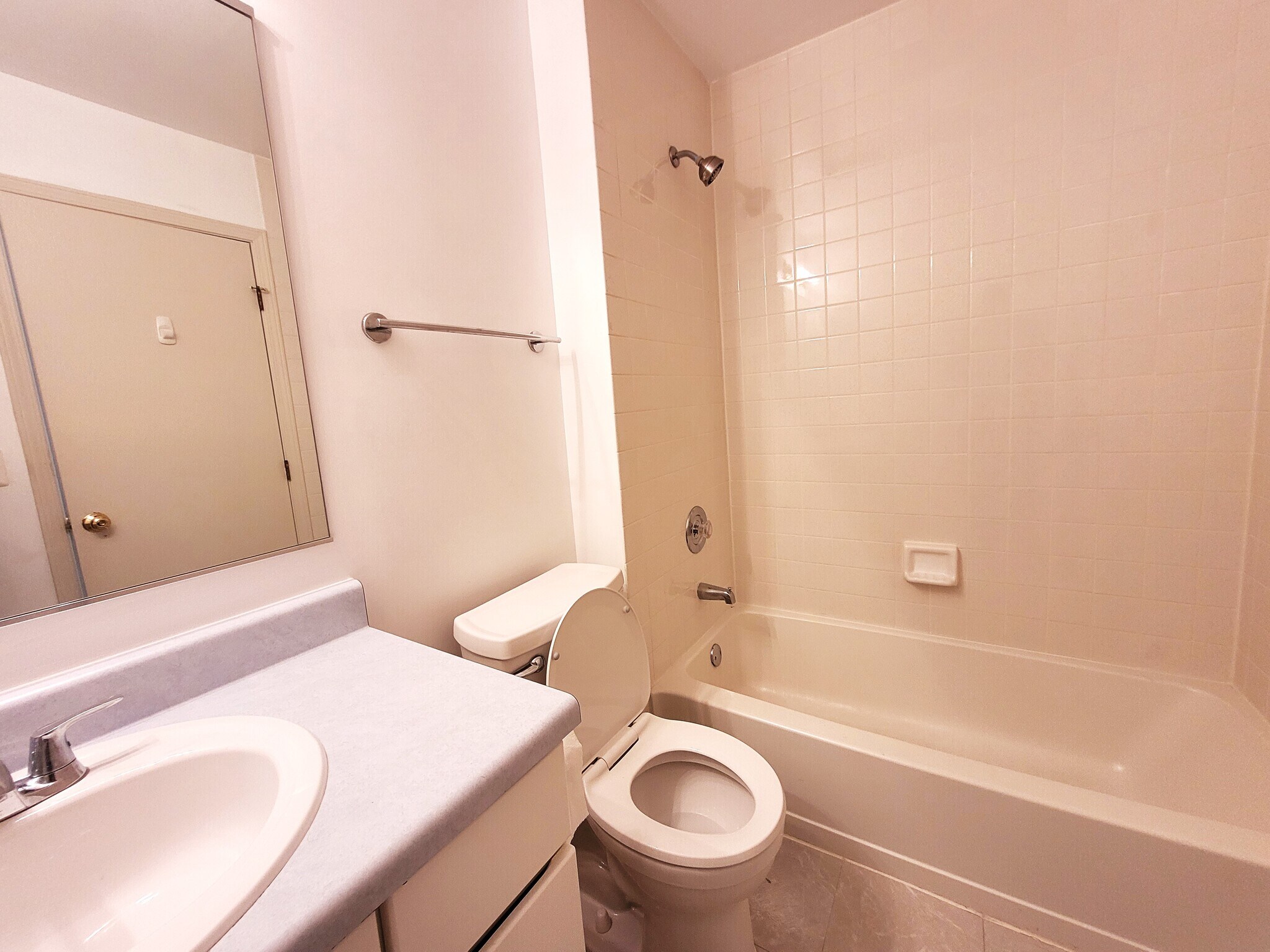 Building Photo - 321 Sheffield Dr