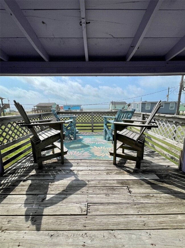 Building Photo - 1111 Surf Dr